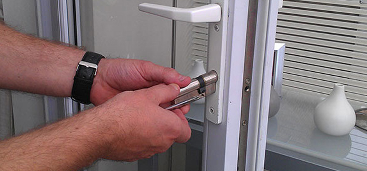 Commercial Door Lock Repair in Charter Oak