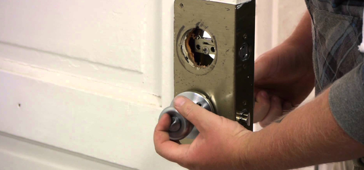 Home Lock Change in Charter Oak